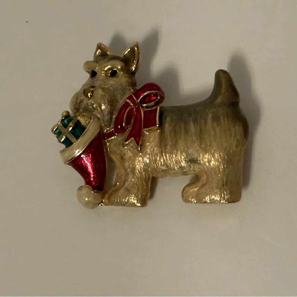 BROOCH DOG SCOTTIE SCOTTISH TERRIER GOLD TONE GLOSSY ENAMEL CREAM GRAY HOLIDAY - Picture 3 of 7